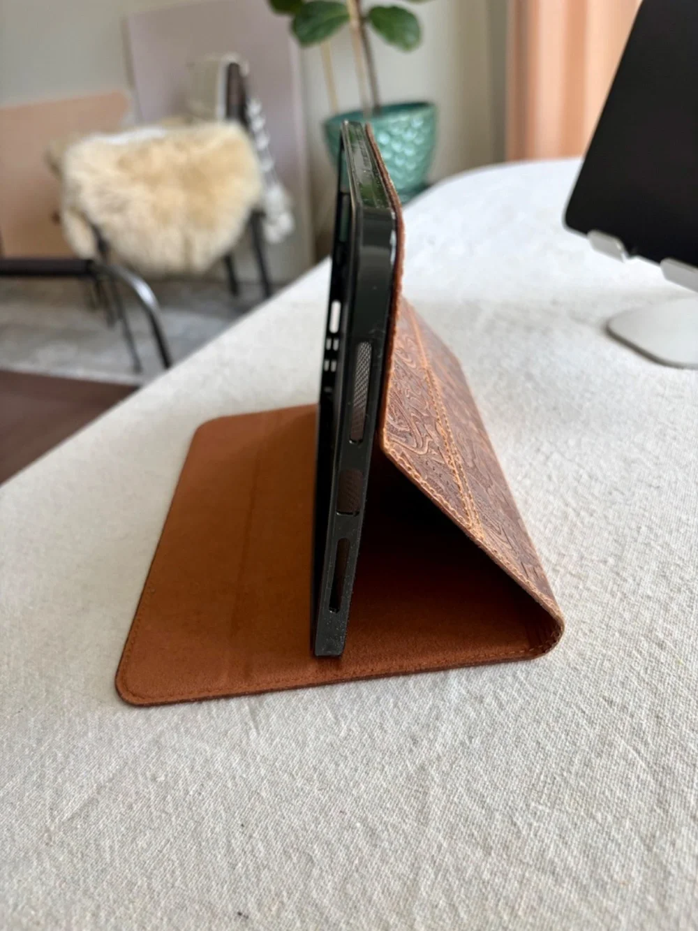 iPad Mini 7 Tooled Leather Case